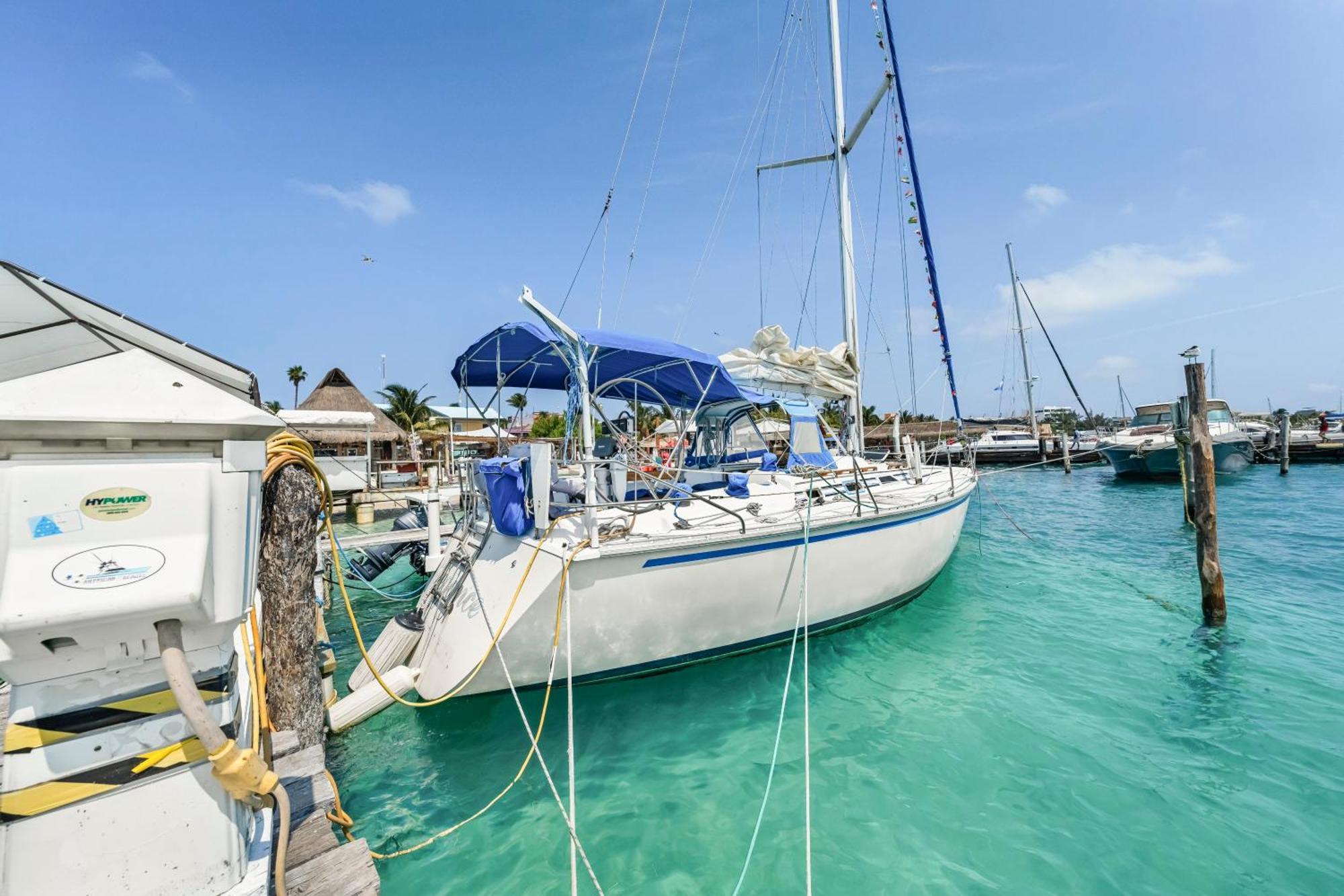 An Island Of Your Own - Your Private Sailboat, The Elegance Hotel en barco *