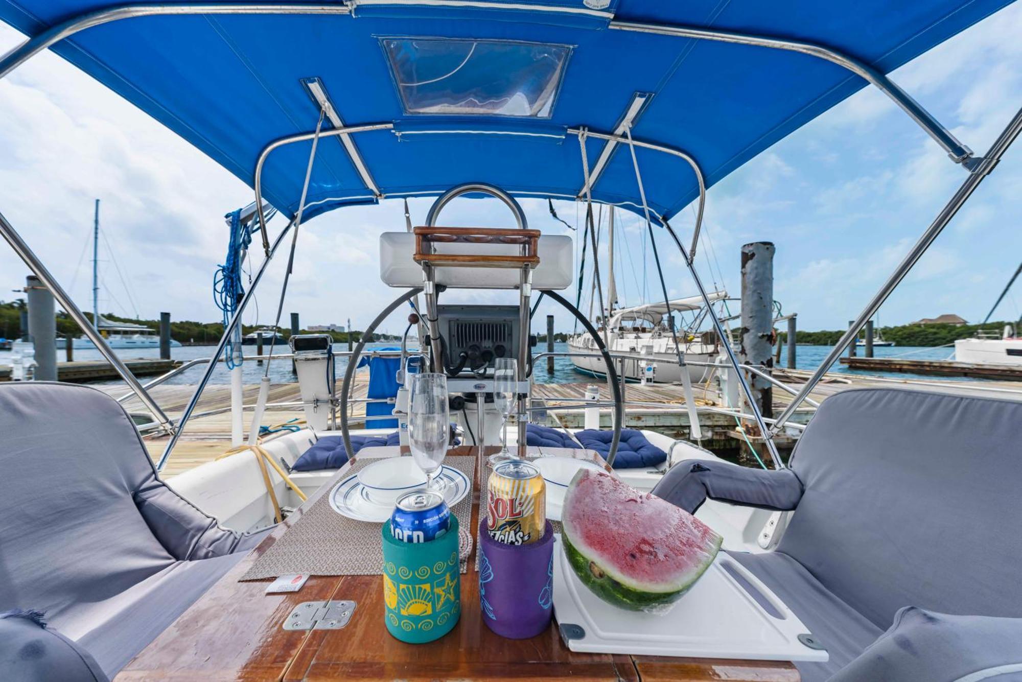 An Island Of Your Own - Your Private Sailboat, The Elegance Hotel en barco Isla Mujeres