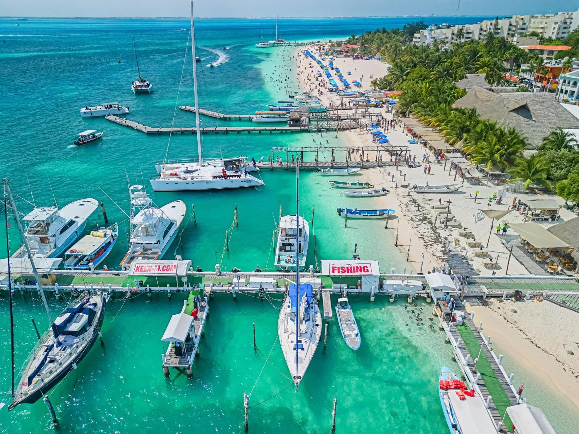 Hotel en barco An Island Of Your Own - Your Private Sailboat, The Elegance